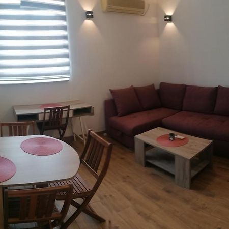Braun Apartment زادار المظهر الخارجي الصورة